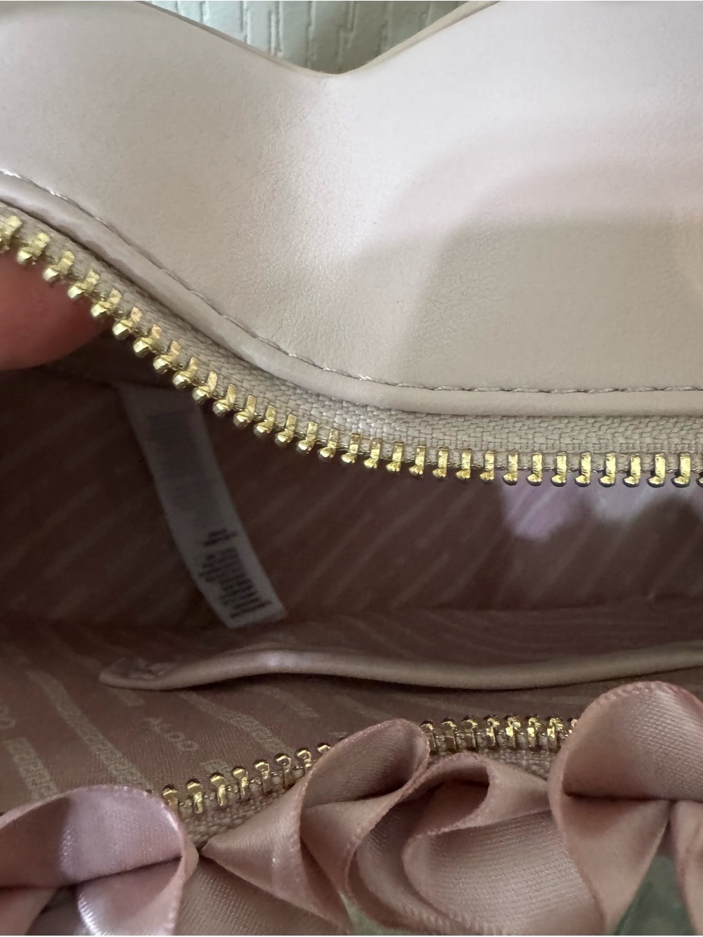 Rare Aldo mauve shaped heart coquette ruffle trim rose purse crossbody bag - Ltd - Picture 11 of 12